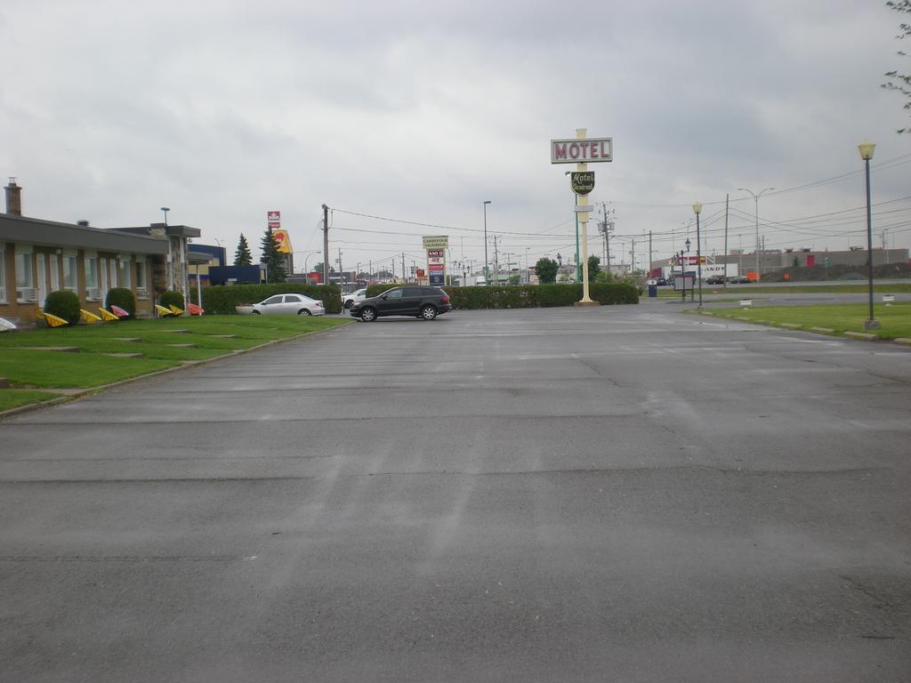 Motel Vaudreuil Luaran gambar