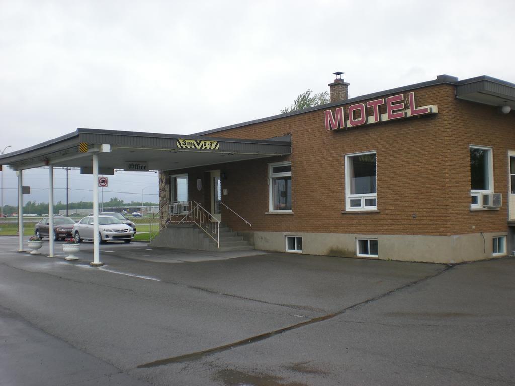 Motel Vaudreuil Luaran gambar